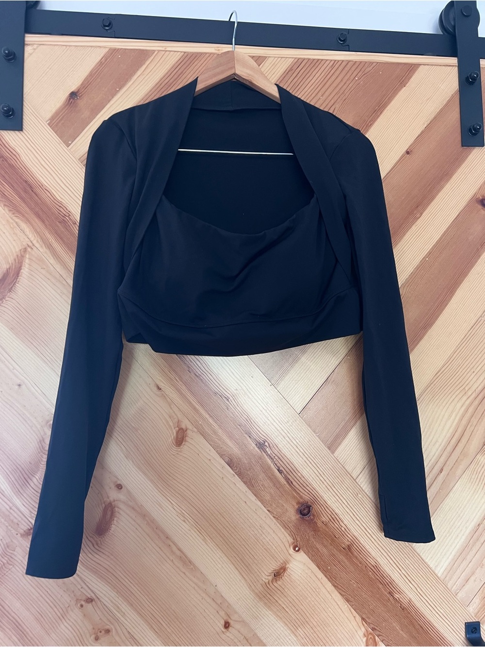 HALARA Black Cropped Long-Sleeve Top